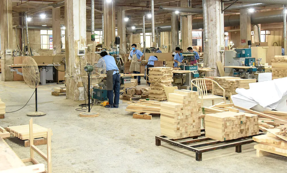 Solid wood workshop